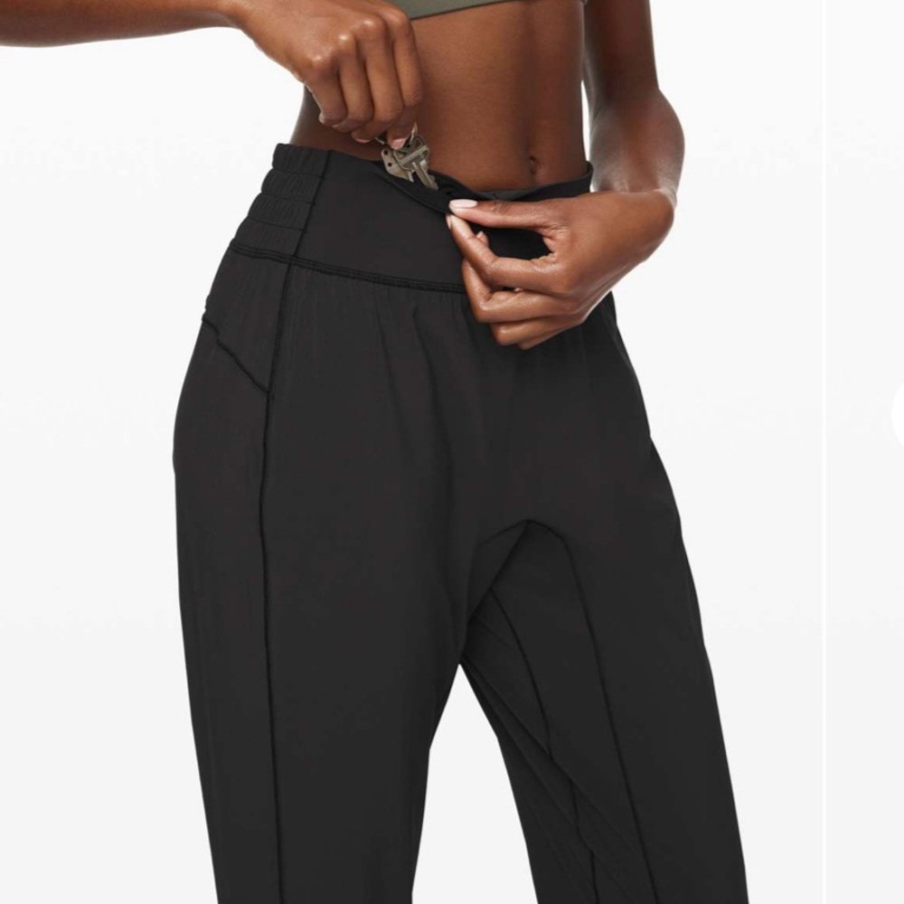 Lululemon Sun Setter Jogger Black - Picture 2 of 11